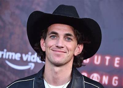 Alex Fine: Net Worth Explored - the Wealth of Erin Burnett's Husband