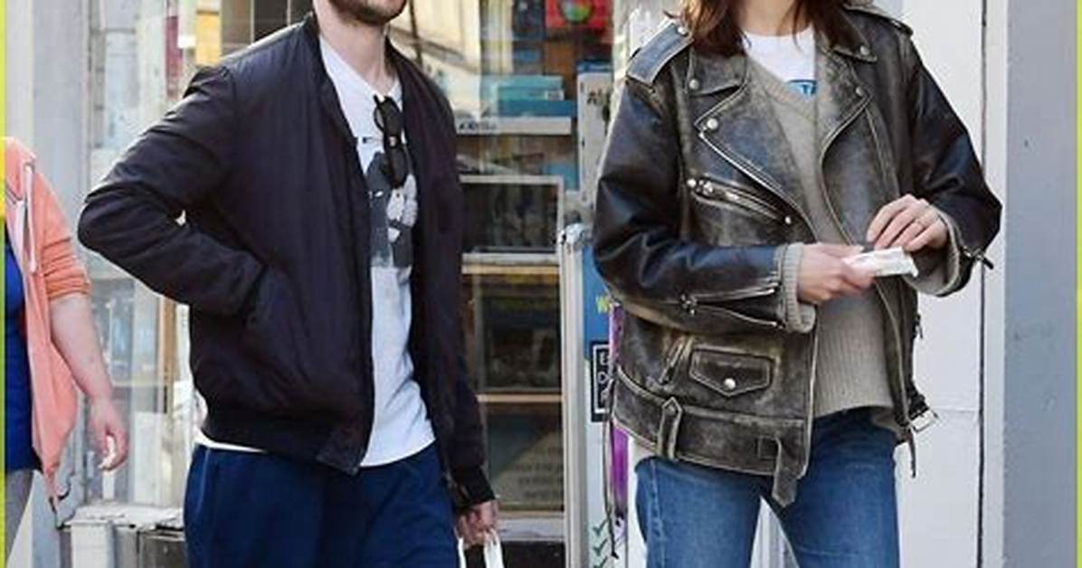 Alexa Chung & Tom Sturridge: a Fashionable Love Story