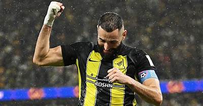 Benzema Scores Again: Legendary Striker Continues Grassy Dominance