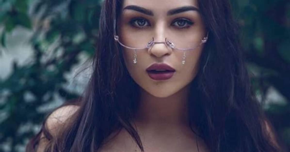 Louisa Khovanski Bio, Age, Net Worth, Career